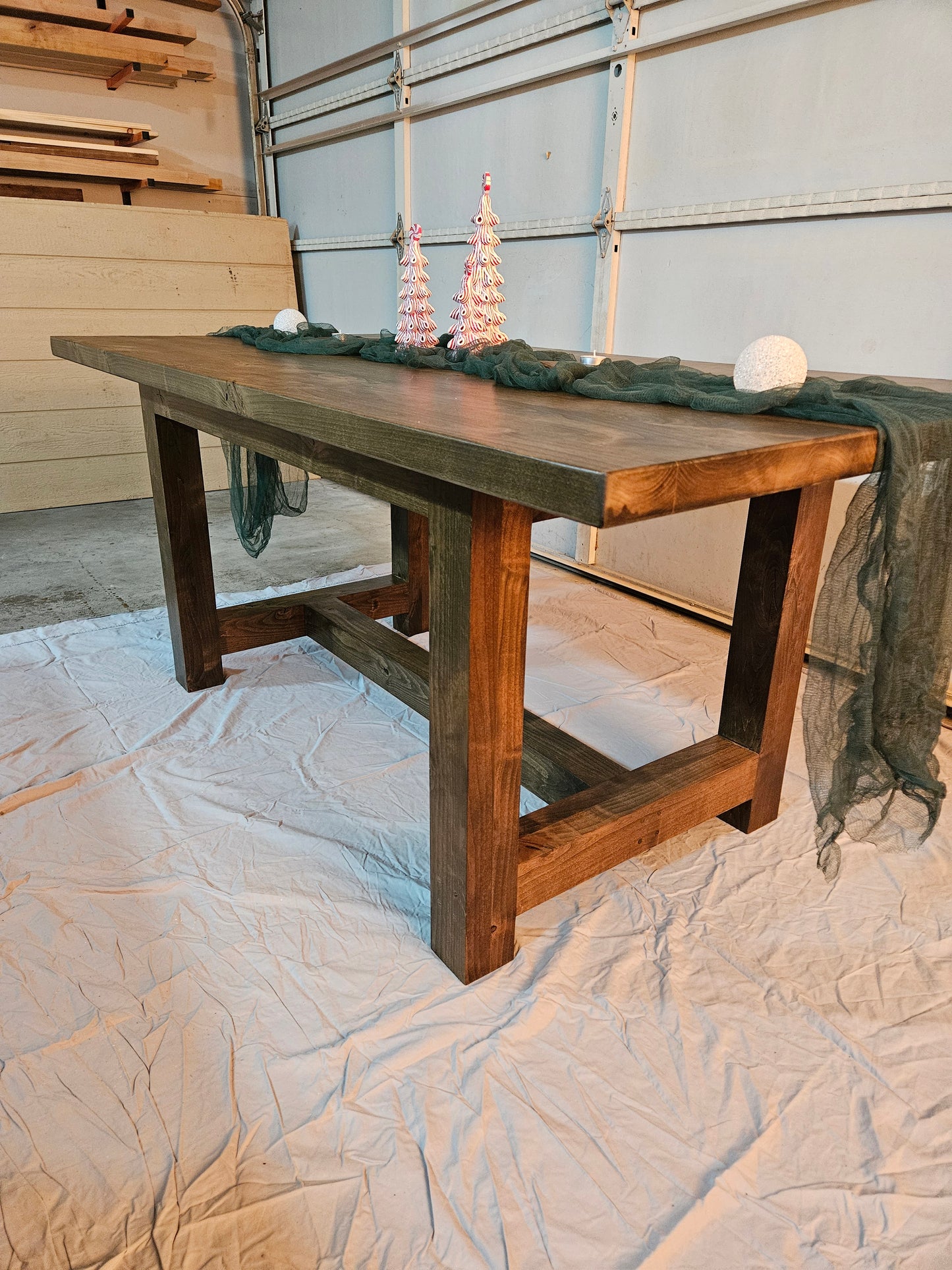 The Modern Family Farm Table