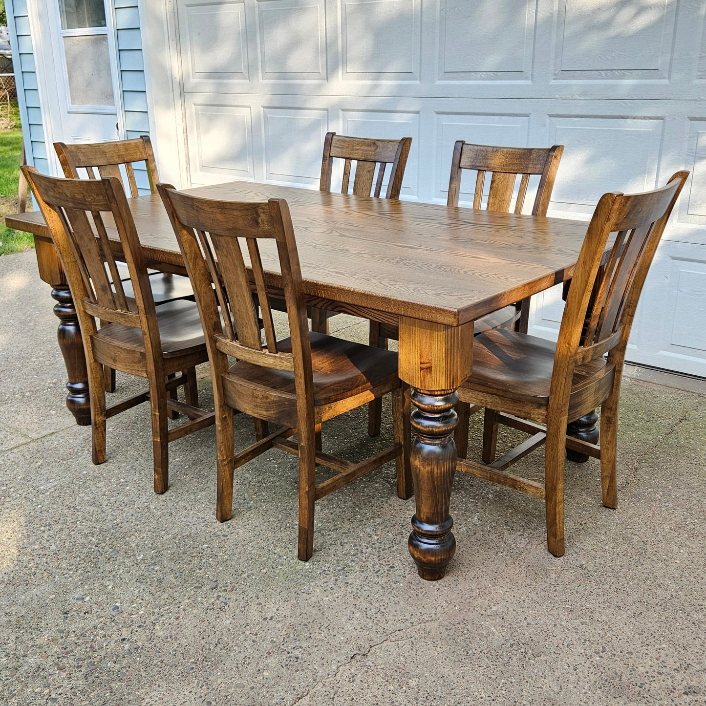 The Emilia Dining Table