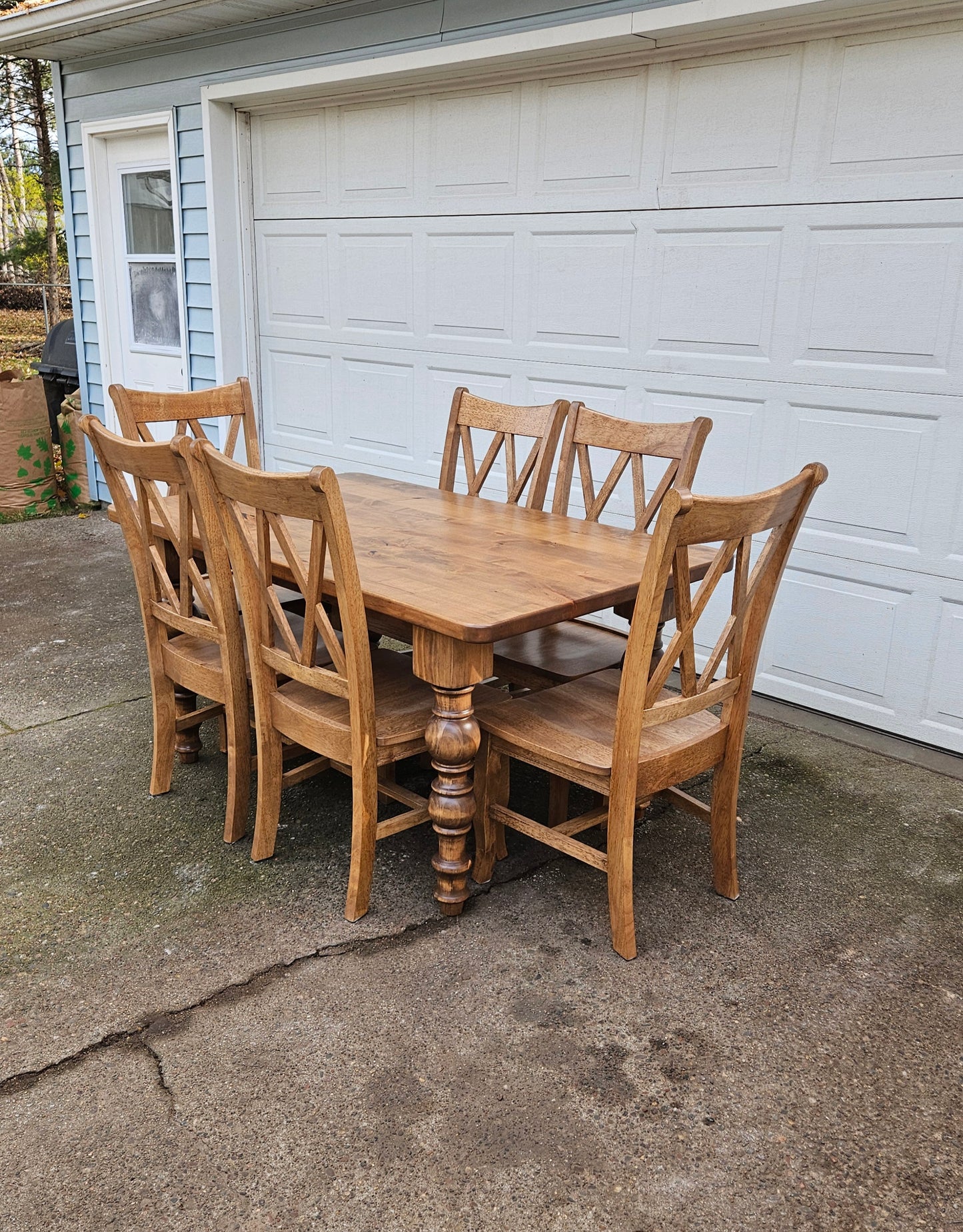 The Badger Farm Table