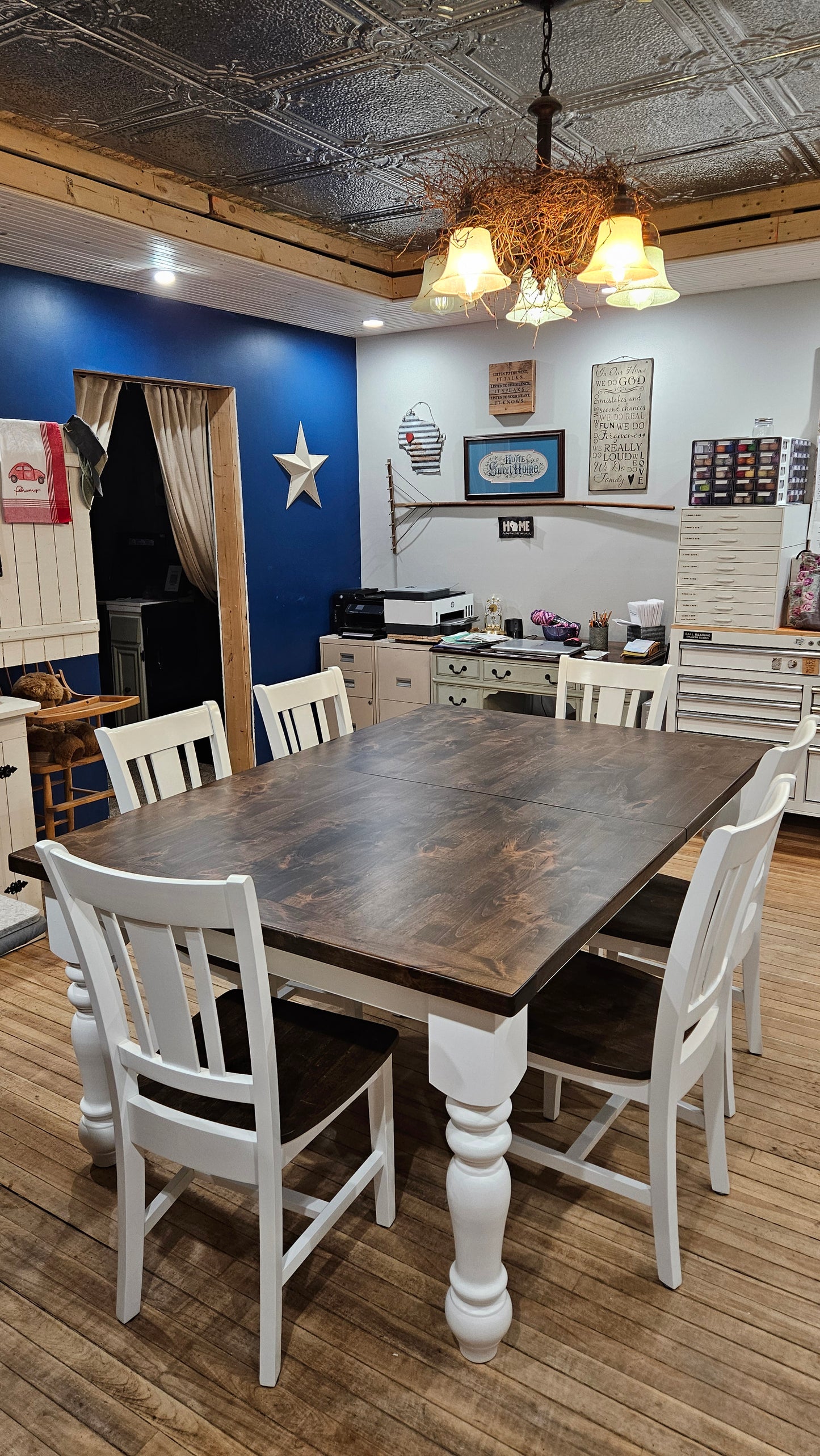 The Emilia Dining Table